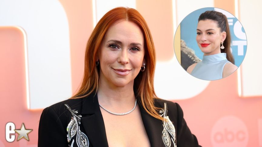 Jennifer Love Hewitt, Anne Hathaway