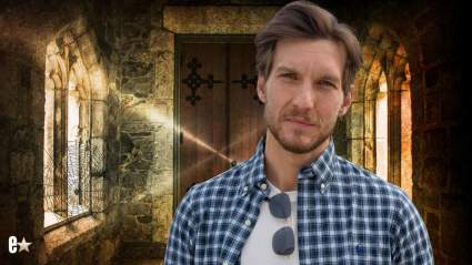 Scott Michael Foster Marries in Medieval Castle Days After His Hallmark Series Premiere