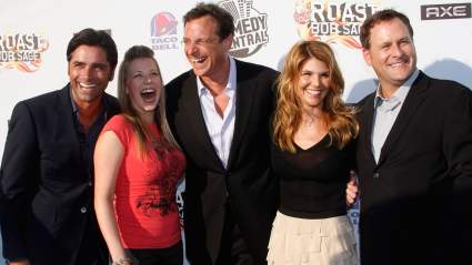 Jodie Sweetin Says ‘Full House’ Cast Group Chat Is ‘Very Quiet’ Without Bob Saget