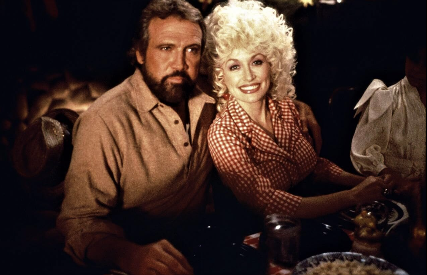 dolly-parton-in-this-cozy-80-s-film-was-hallmark-s-earliest-template