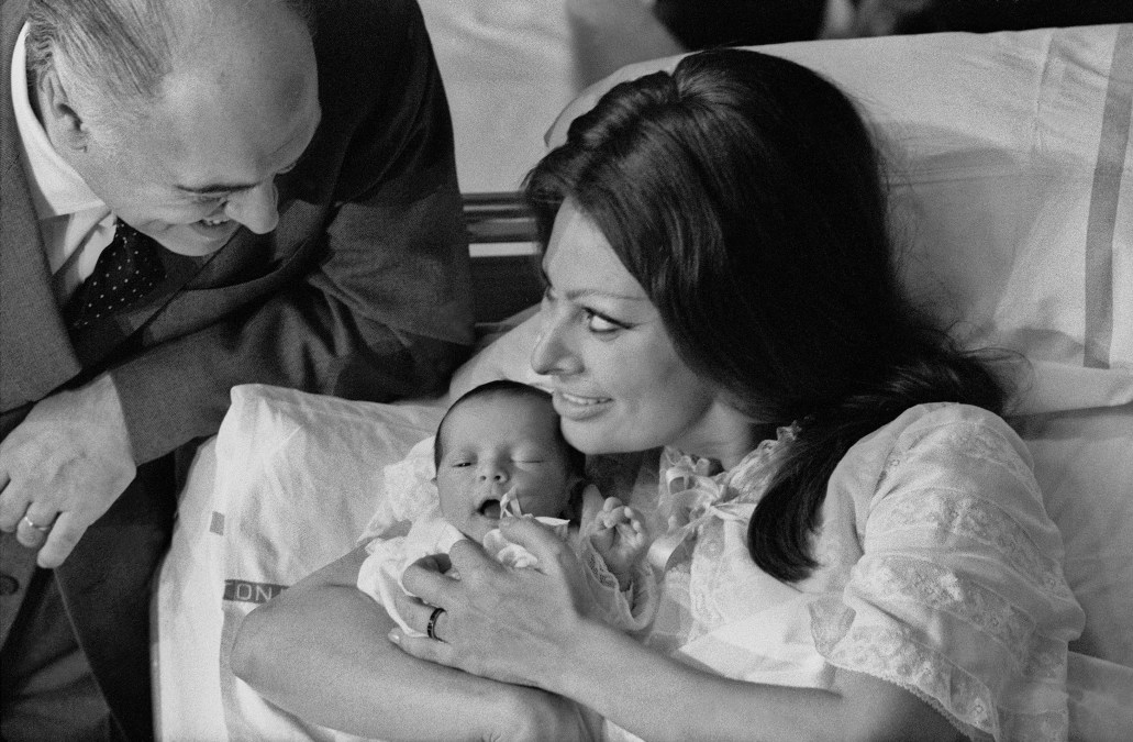 Sophia Loren, her husband Carlo Ponti, and their newborn son, Carlo Jr.