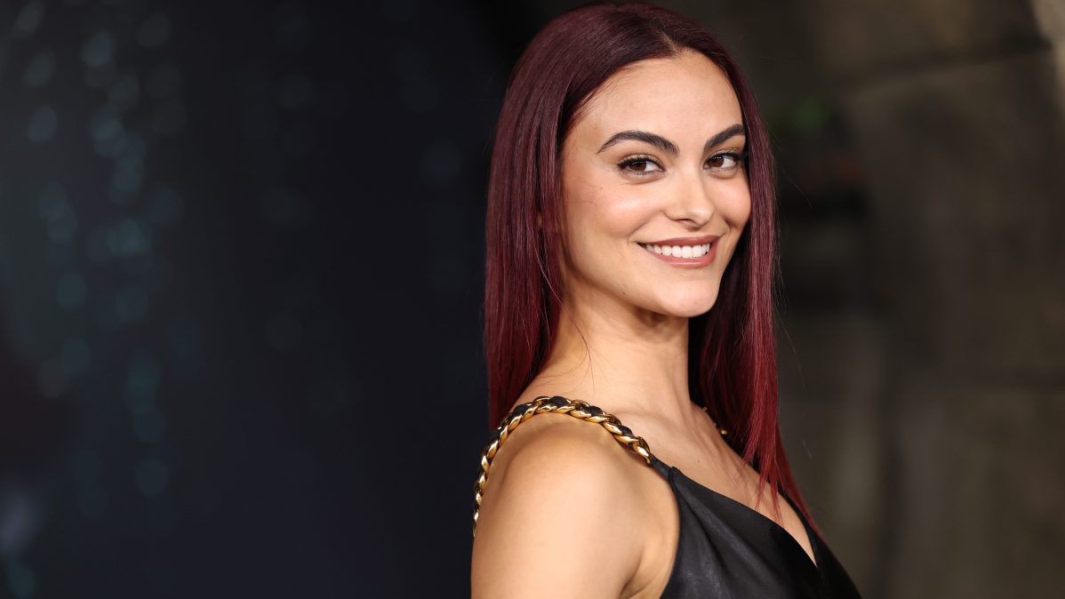 Camila Mendes.