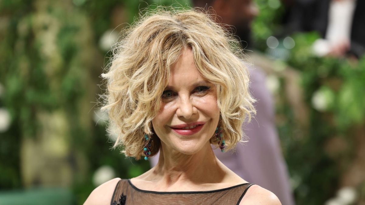 Meg Ryan attends The 2024 Met Gala Celebrating "Sleeping Beauties: Reawakening Fashion" at The Metropolitan Museum of Art on May 06, 2024
