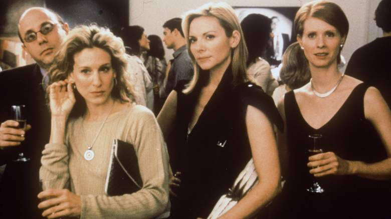 Willie Garson (Stanford), Sarah Jessica Parker (Carrie), Kim Cattrall (Samatha) and Cynthia Nixon are dressed in formal wear.