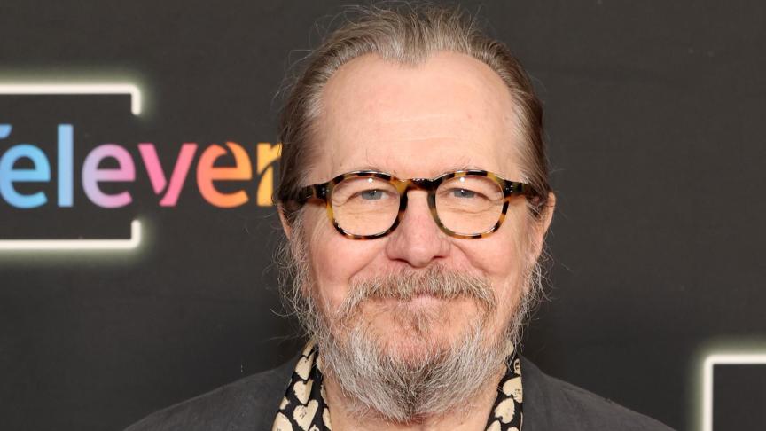 Gary Oldman, Show Horses