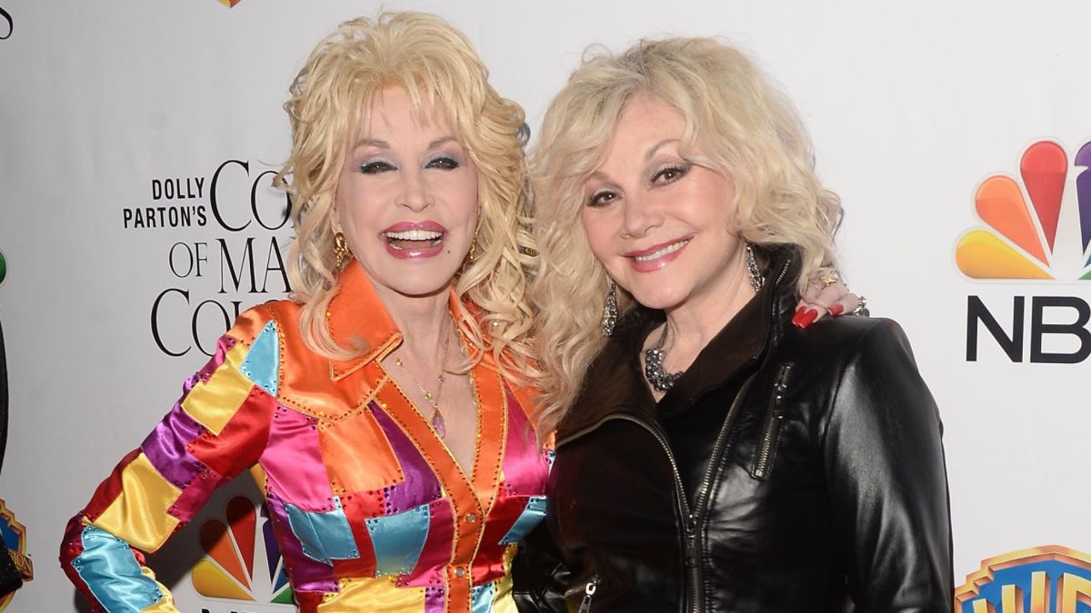 Dolly Parton and her sister Stella Parton
