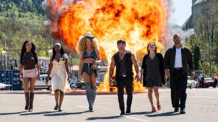 Celebs ‘Whack’ Each Other in Parker Posey’s Bonkers Mob-Inspired Reality Show, From Producers of ‘Traitors’