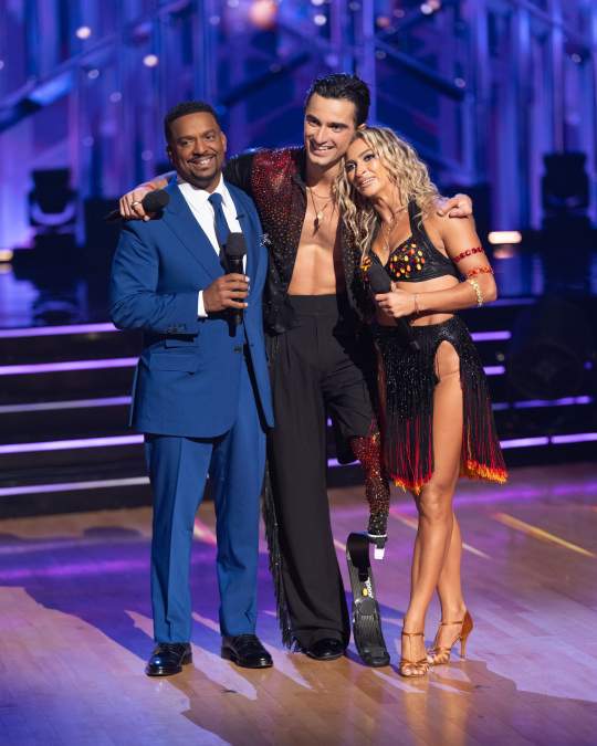 Alfonso Ribeiro, Ezra Frech and Daniella Karagach