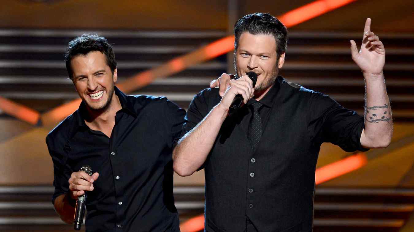 Luke Bridges Blake Shelton Mocks Luke Bryan's Bar and Gets an Unexpected Response