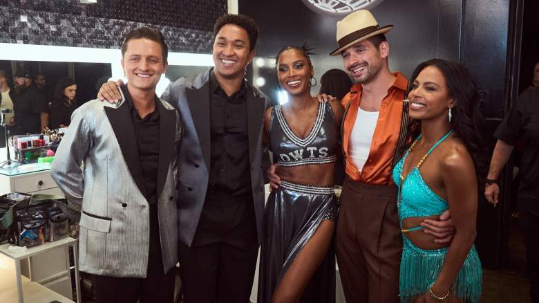CONNOR WOOD, BRANDON ARMSTRONG, CIARA MILLER, ALAN BERSTEN, BRITT STEWART pose together backstage.