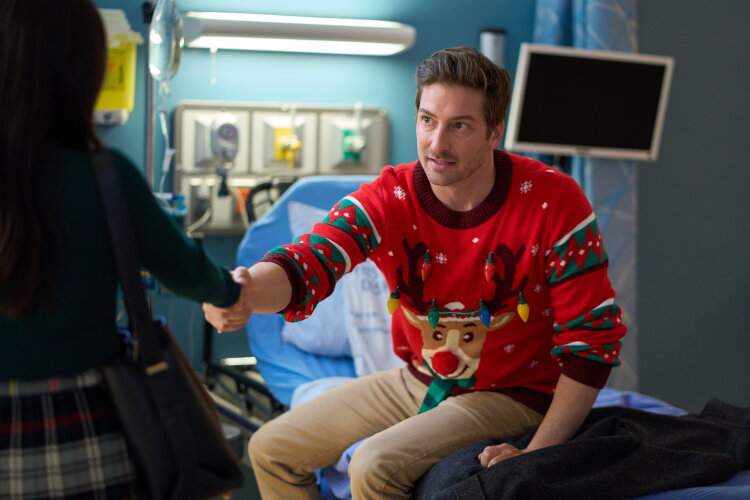 Daniel Lissing in 'Forgotten Holiday' from Hallmark