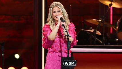 Country Singer Makes Grand Ole Opry Debut After Beating Breast Cancer at 33