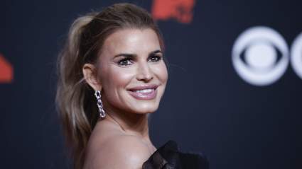 Gorgeous Jessica Simpson’s New Photoshoot Includes Sensational Lingerie Pics [SEE]