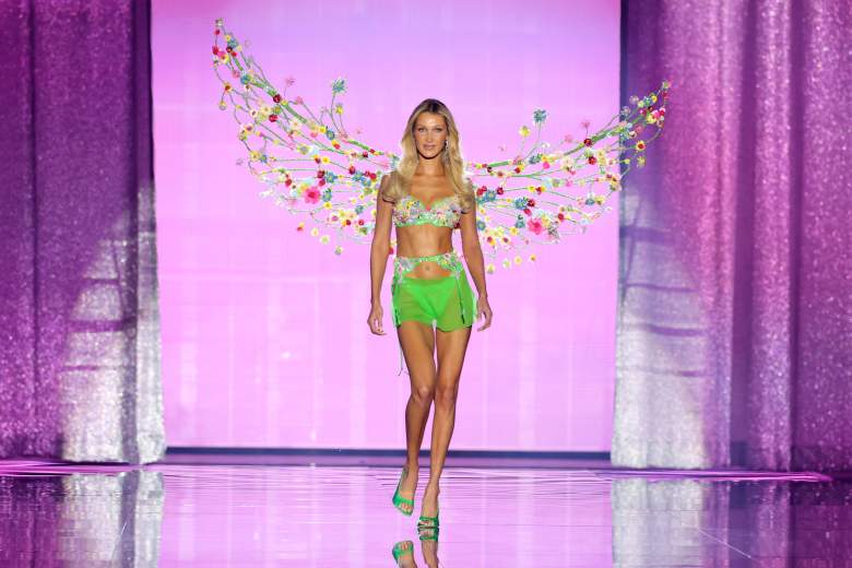 Bella Hadid's other look at the Victoria's Secret Fashion Show.