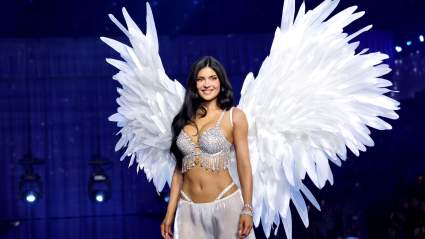Kylie Jenner Reveals What Really Happened Before Her Victoria’s Secret Fantasy Bra Runway Debut