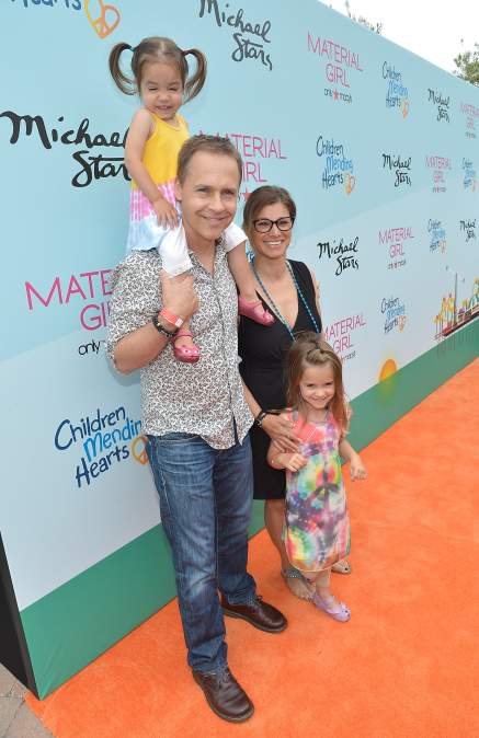  Actor Chad Lowe, Kim Lowe and daughters Fiona Lowe (top) and Mabel Lowe 