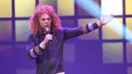 Carrot Top Makes Emotional Return to the Stage While Addressing the Elephant in the Room