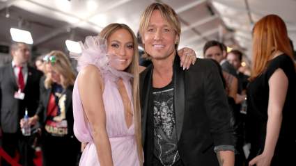 After His Divorce, Keith Urban Has Been ‘In Touch a Lot’ With Jennifer Lopez: Report