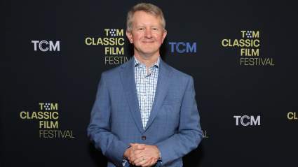 ‘Jeopardy!’ Host Ken Jennings Makes Emotional Return to Childhood Home in South Korea After 35 Years