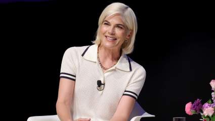 Selma Blair Vulnerably Admitted to Biting 3 Famous Celebrities Years Before Plane Incident