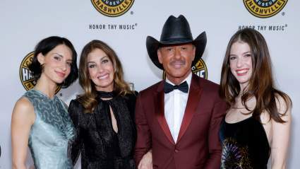 Tim McGraw Is Joined by His Kids on the Red Carpet & They’re So Grown Up