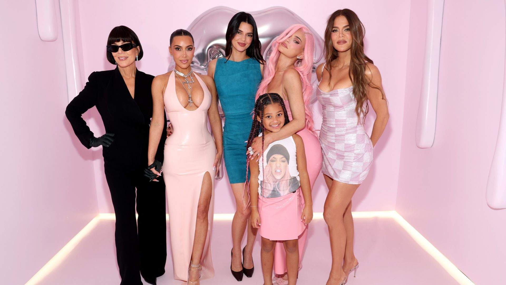 Kris Jenner Shows Off the Family's Vintage Christmas Photo Shoot