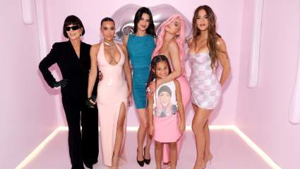 Kris Jenner Shows Off the Family’s Vintage Christmas Photo Shoot