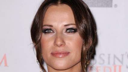 Former DWTS Pro Edyta Sliwinska Blows Fans Away With Sculpted Abs at 47