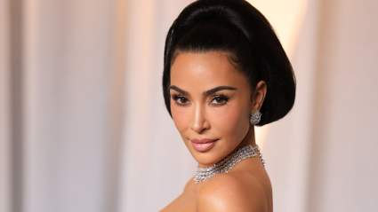 Fans Go Wild for Kim Kardashian’s Daring Plunging Neckline in Mexico City