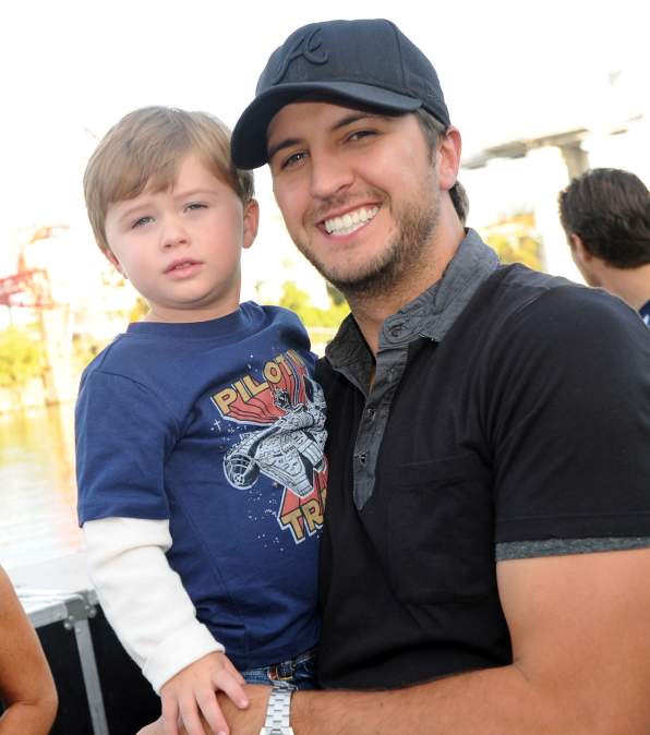 luke bryan son