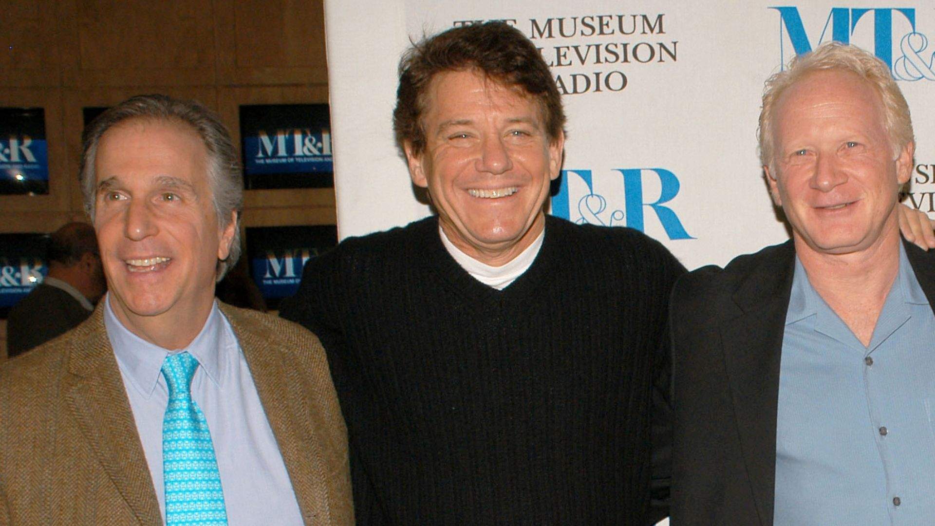 Anson Williams de ‘Happy Days’ inspira Boomers com selfie sem camisa aos 77 anos