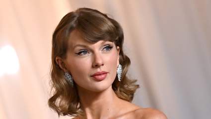 Beloved Rapper Tells the Story of Being Paid $50K by Taylor Swift