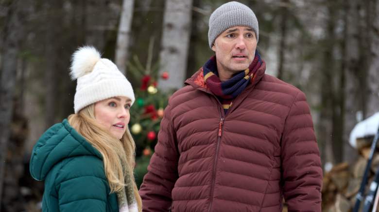 Amanda Schull and Victor Webster